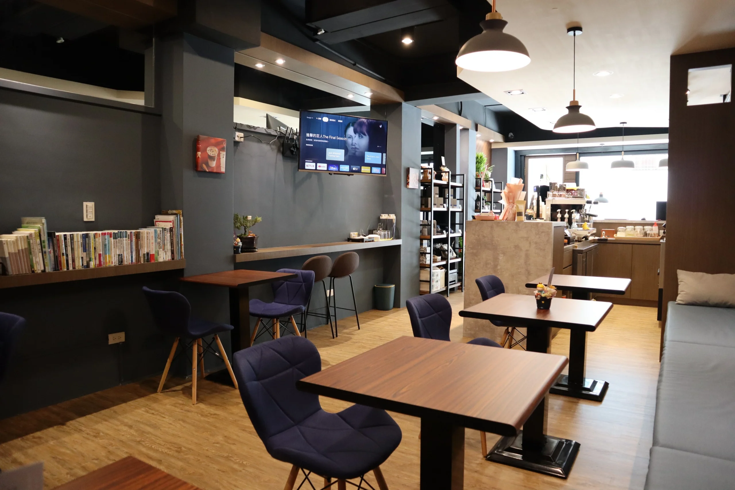 咖啡廳 8 scaled
